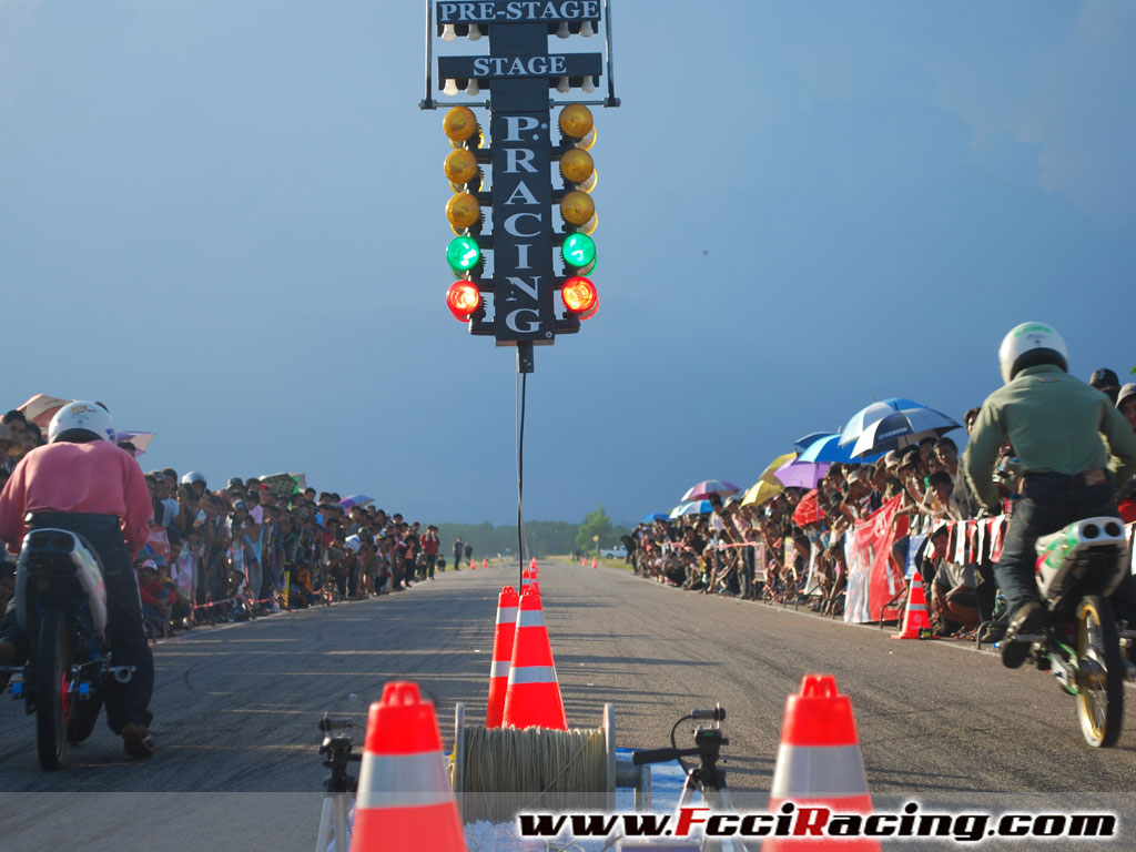 download lights out drag race 2022 download lights out drag race 2022
