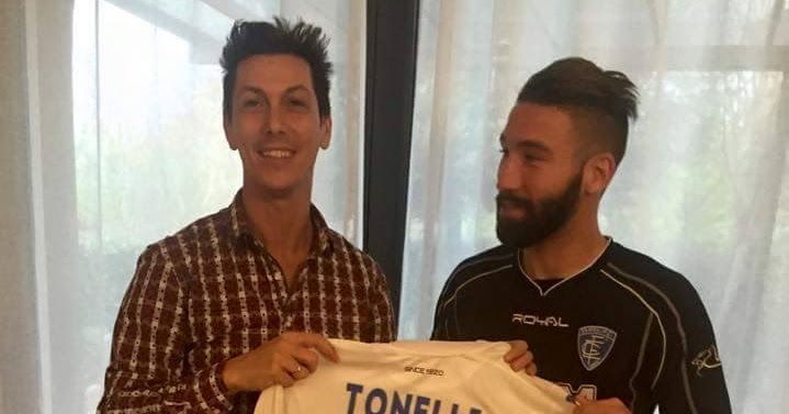 Footballers in underwear LORENZO TONELLI