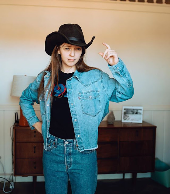 Jade Bird Photos Jade Bird Photos