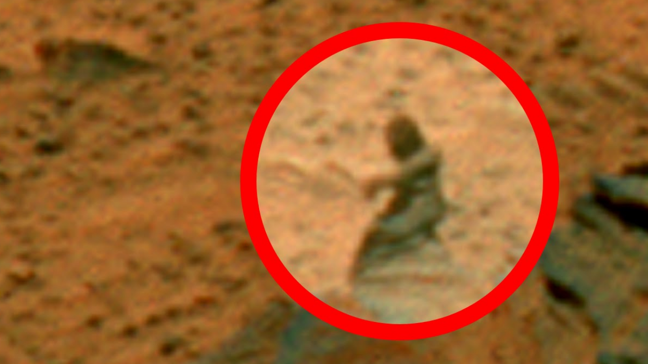Real life alien. Mysterious photos from Mars. UFO Hunter.