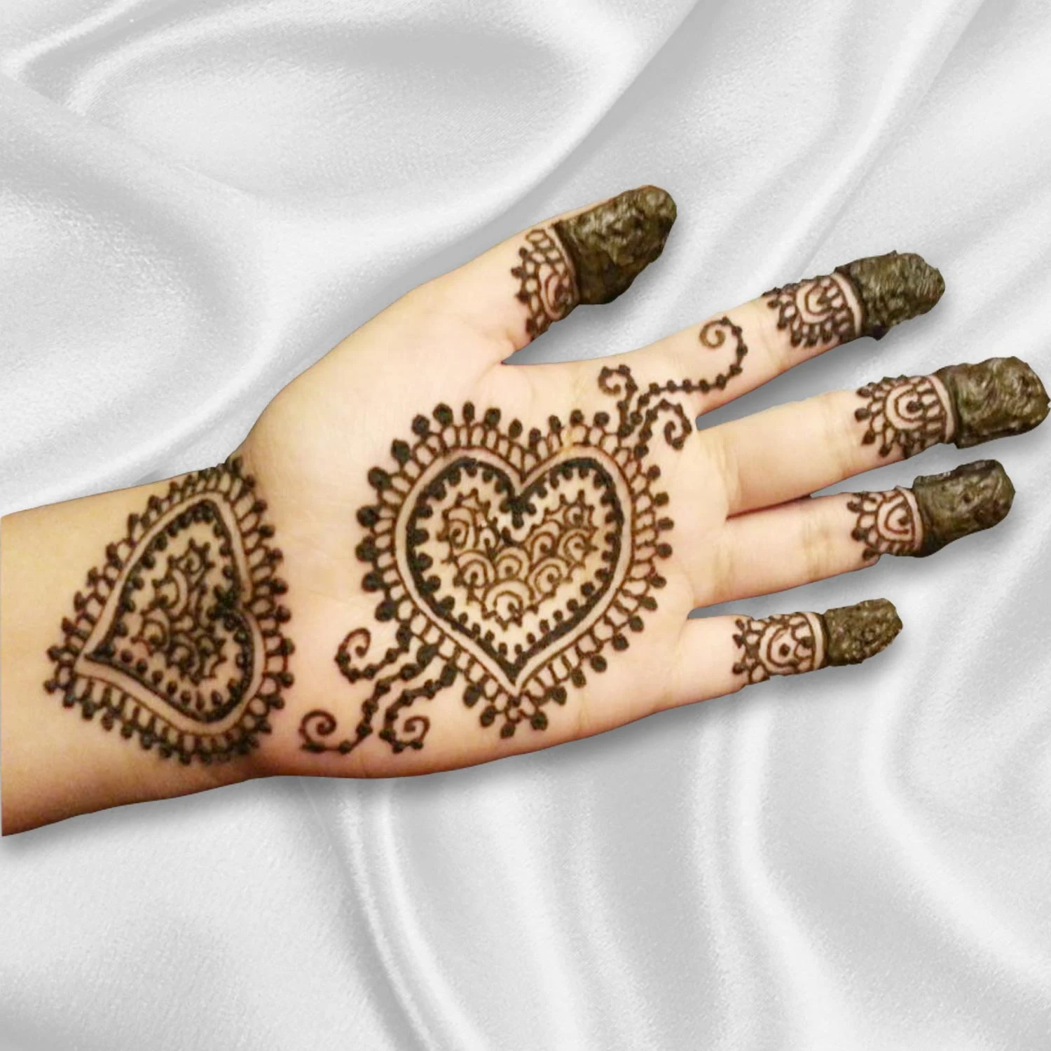 Mehandi Desings for Kids – Beautiful Simple Mehndi Designs # 07