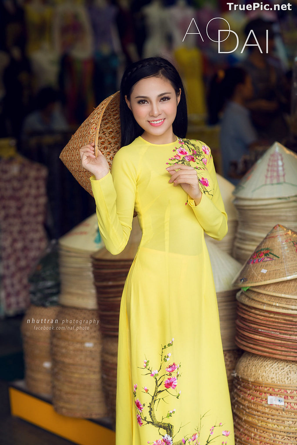 Image The Beauty of Vietnamese Girls with Traditional Dress (Ao Dai) #5 - TruePic.net - Picture-9