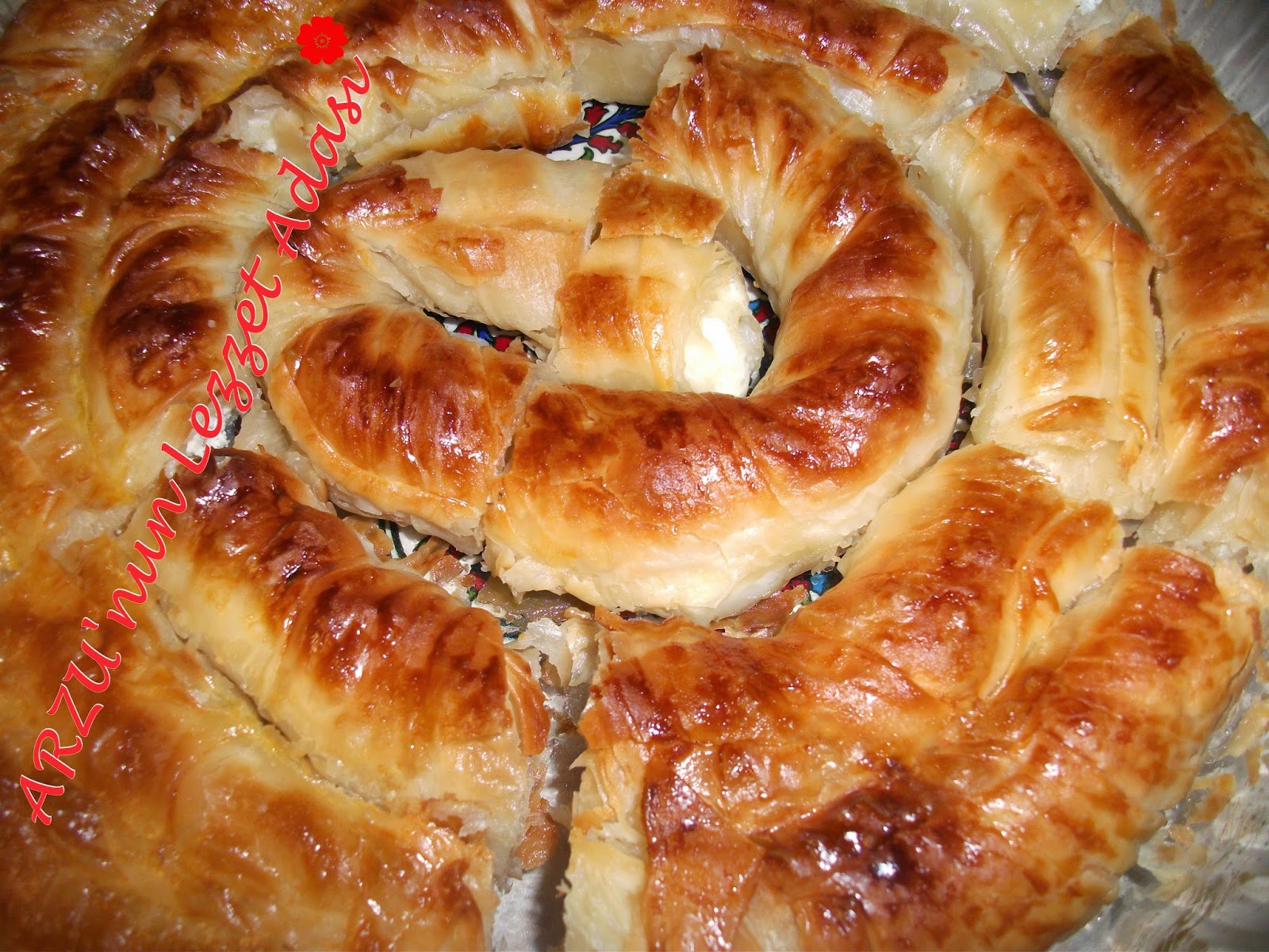 ARZU'nun Lezzet Adası KOLAY ÇARŞAF BÖREĞİ