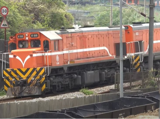Blair's 鐵道攝影: R188柴電機車 / TRA R188 Diesel-electric Locomotive