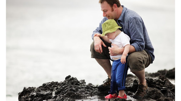 Kindness 2025: Firefighter and Former NFL Player Fights ALS with Family