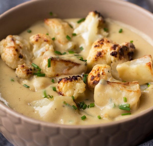 CHEESY VEGAN CAULIFLOWER POTATO SOUP #veganrecipe #healthyfood CHEESY VEGAN CAULIFLOWER POTATO SOUP #veganrecipe #healthyfood