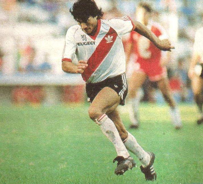 RIVER Y SU GRAN HISTORIA HÉCTOR ENRIQUE