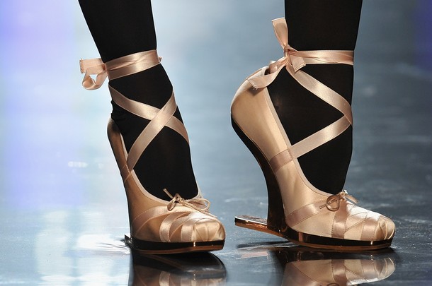 A Matter Of Style: DIY Fashion: DIY idea: ballet pumps