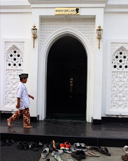 Masjid Ramlie Musofa Taj Mahal Indonesia