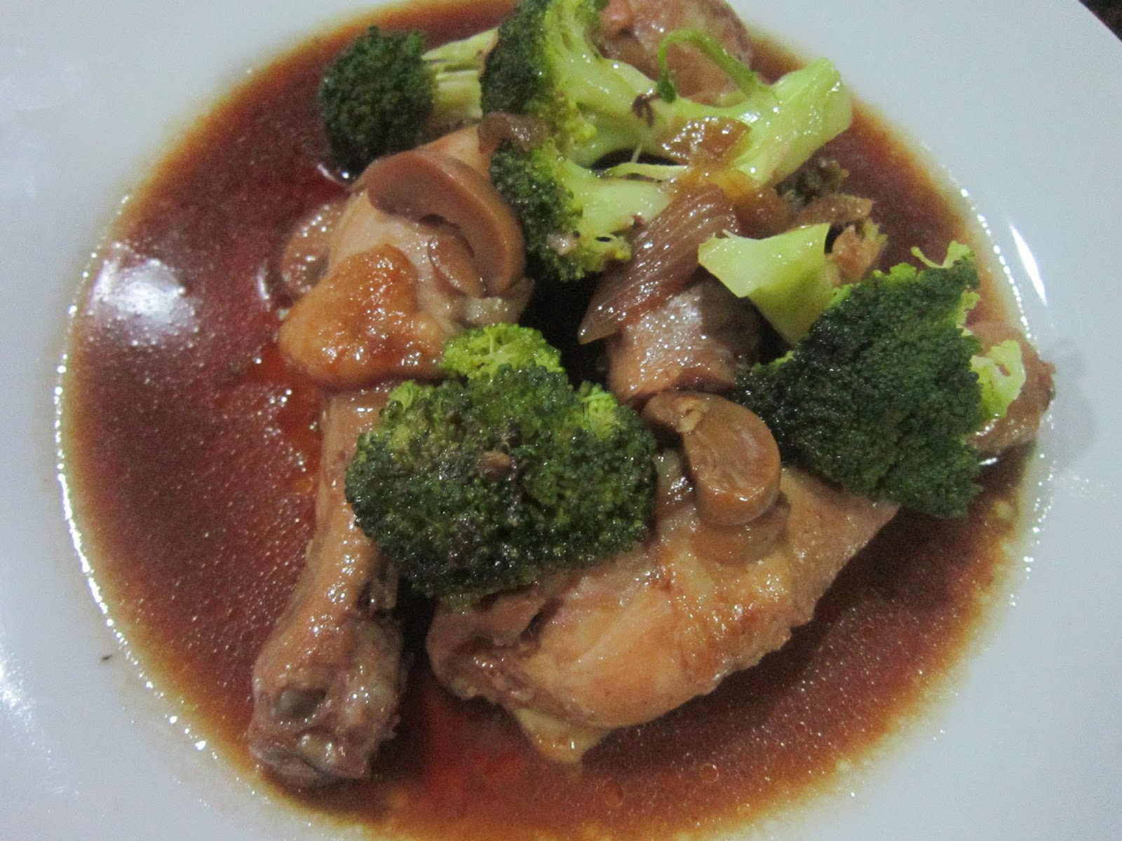 CHICKEN MUSHROOM and BROCCOLI in OYSTER SAUCE