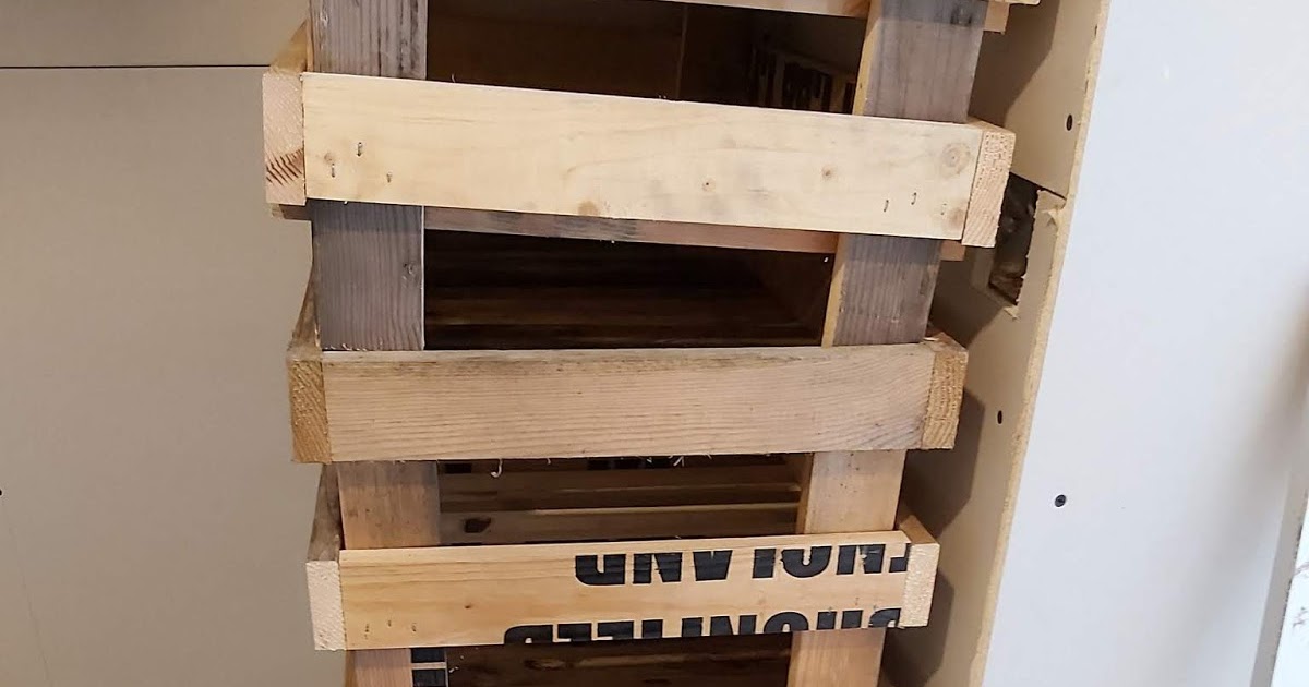 An English Homestead Apple Storage Rack