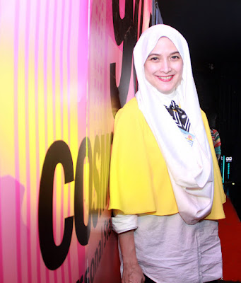 Andhara Early sudha pakai Hijab dan Gamis mantan model majalah Playboy tampil pakai hijab dan hijrah jadi semakin manis 