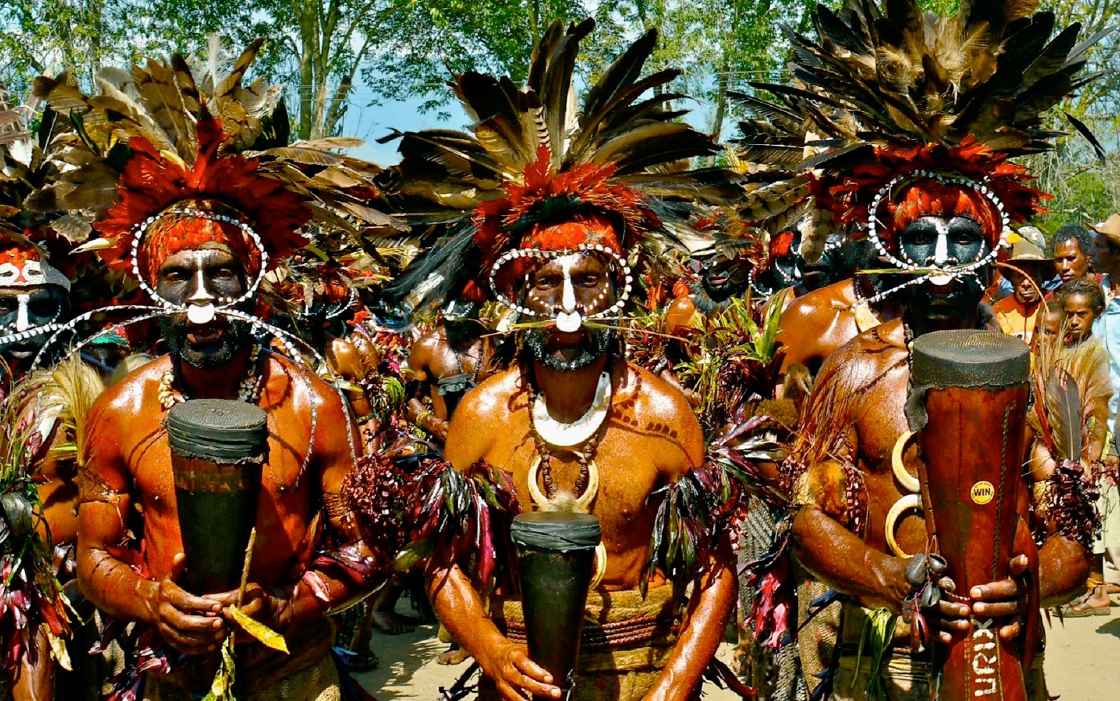 Travel & Adventures: Papua New Guinea ( Papua Niugini ). A voyage to