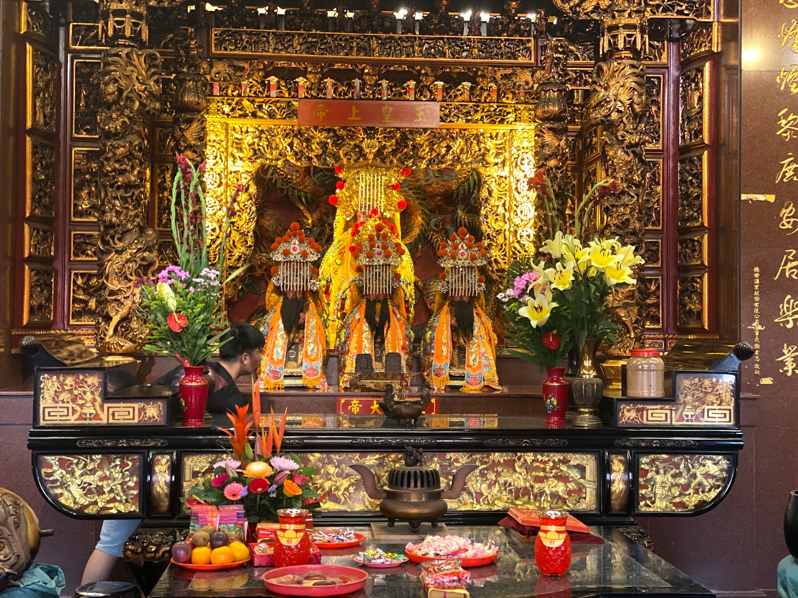 全台灣最大的土地公廟是這間 香火鼎盛都是從這裡分靈出去 必求金雞母發財金創業加持 台南吃貨愛吃輝ft 車城福安宮