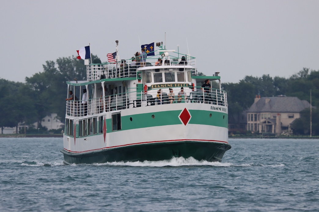 Michigan Exposures: Catching the Diamond Belle