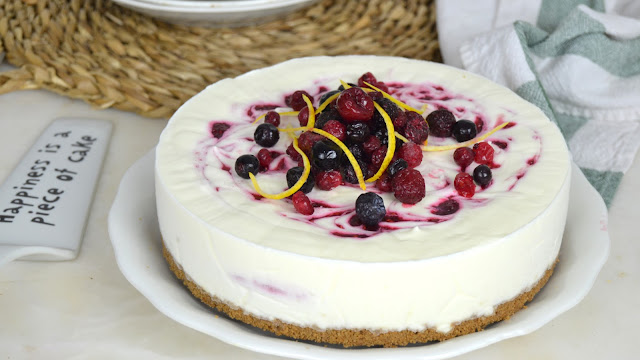 Tarta Helada De Yogur Con Frutos Rojos
