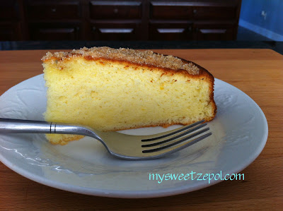 Olive Oil Cake with a Brown Sugar topping / sponge cake texture with a delightful citrus flavor / by My Sweet Zepol