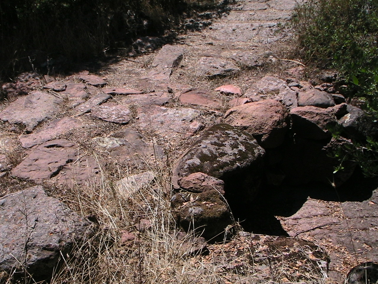 Quotidiano Honebu di Storia e Archeologia Pelasgi, megalitici e...sardi.