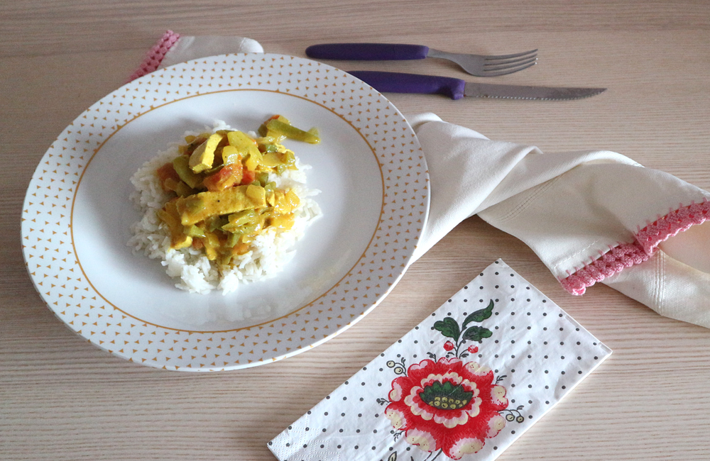 Arroz de caril com tofu, receita indiana Arroz de caril + com tofu + receita vegetariana + gastronomia indiana + blogue português de casal + comida caseira + fácil e rápida + Pedro e Telma + blogue ela e ele + ele e ela