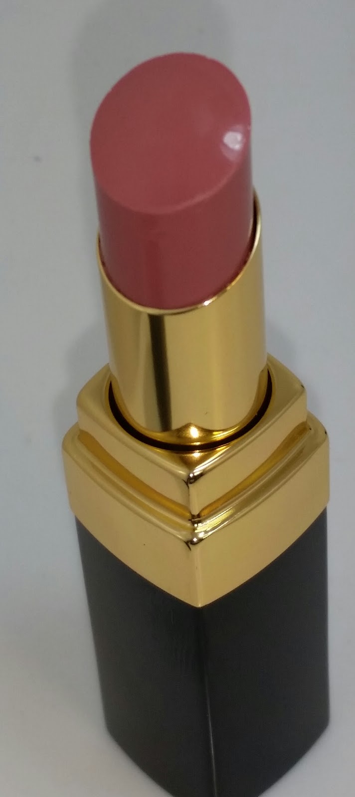 Jayded Dreaming Beauty Blog : 93 INTIME CHANEL ROUGE COCO SHINE HYDRATING  SHEER LIPSHINE - SWATCHES AND REVIEW