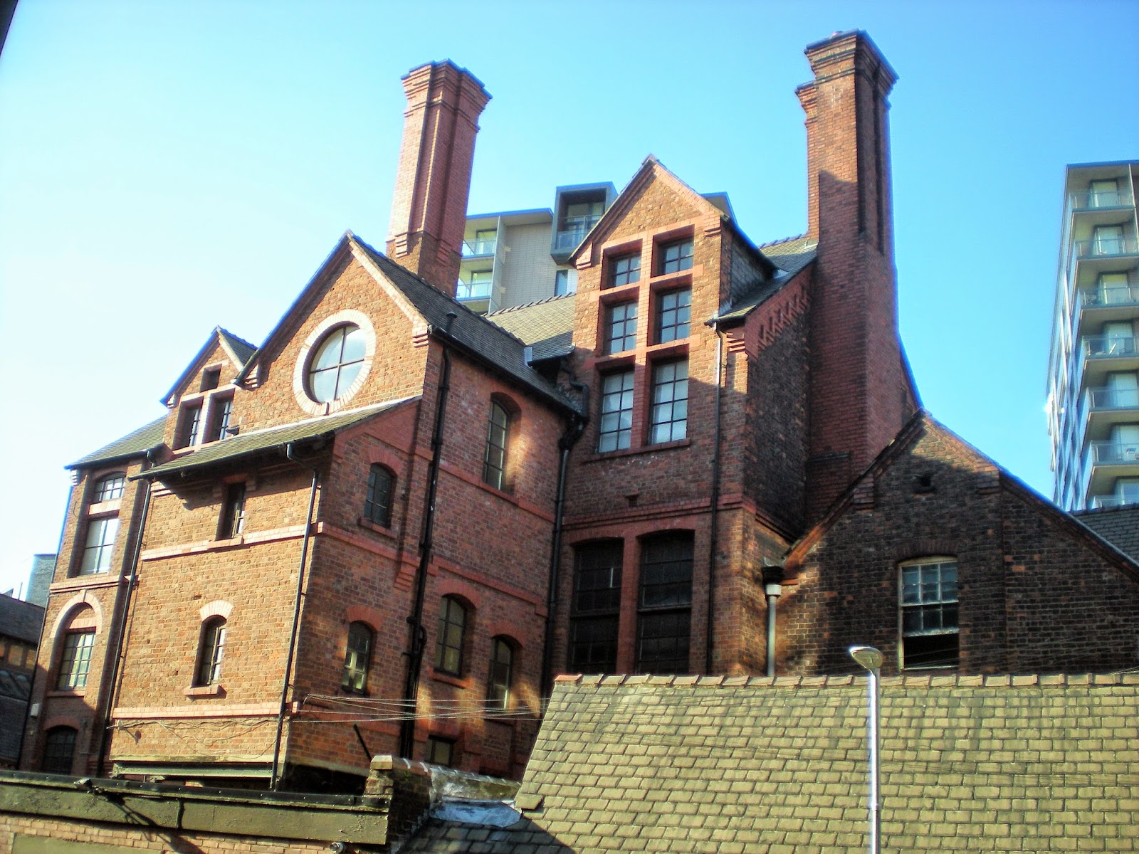 mancunian wave Since 1876, Manchester Tennis and Racquets Club