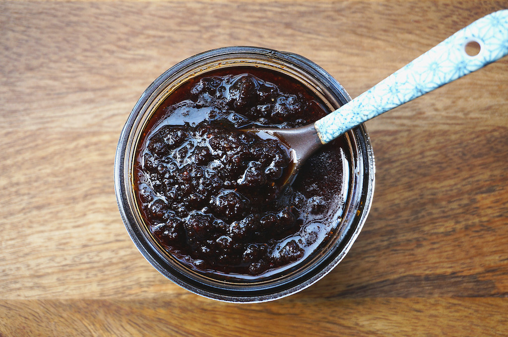 Homemade Thai Roasted Chili Paste/Nam Prik Pao