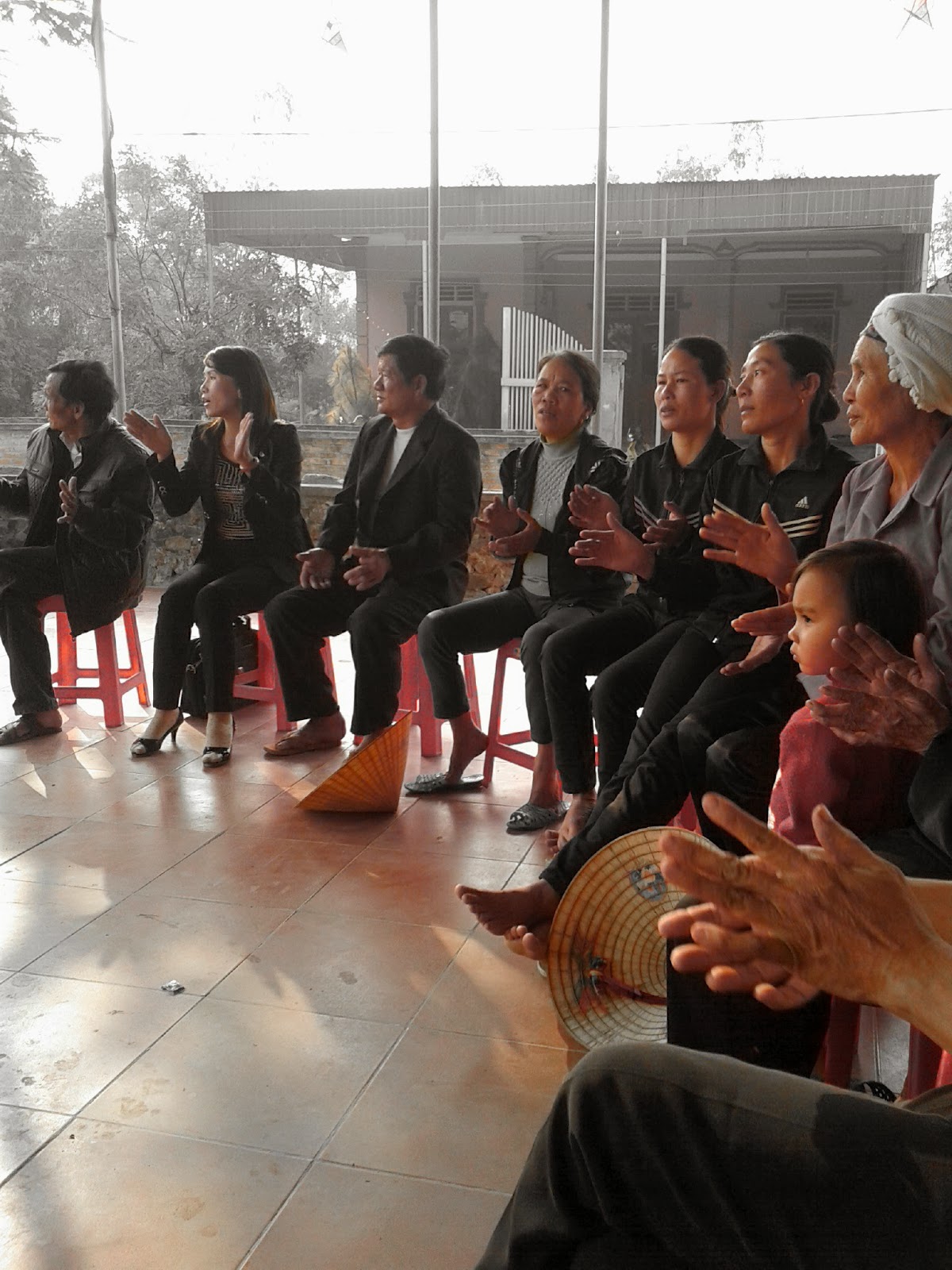 Hoạt động tư vấn nhóm về Dân số-KHHGĐ ở xã Hưng Yên Bắc