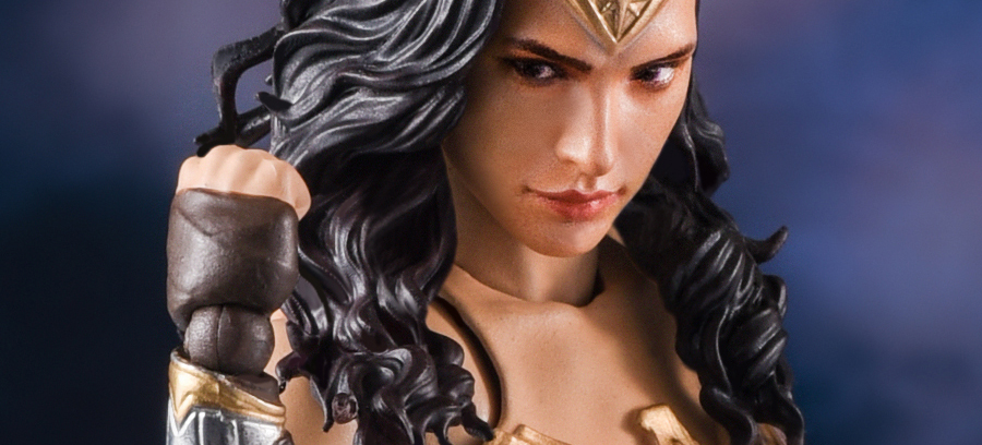 Bandai S.H.Figuarts Wonder Woman Golden Armor Action Figure - WW84 Collectible With Wings & Lasso