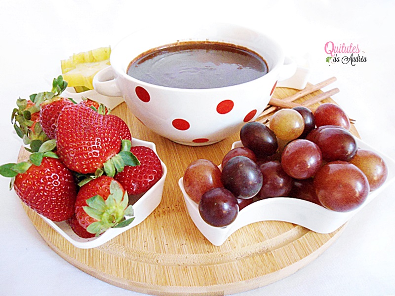 FONDUE DE CHOCOLATE COM FRUTAS 🍎🍓🍓🍎 Quitutes da Andréa