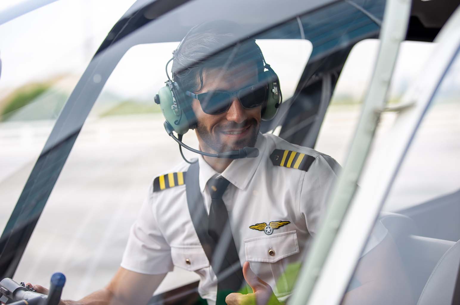 What it Takes to Become a Pilot