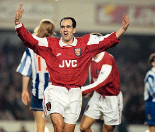 Arsenal pecat Steve Morrow dan lapan lagi kakitangan kelab.