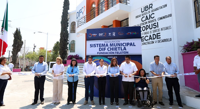 Con apoyo de Fundación Teletón, Dinorah López de Gali entrega reconstrucción del DIF en Chietla