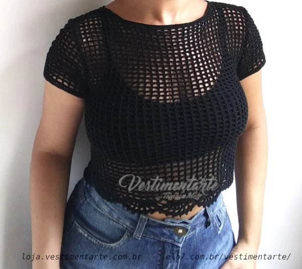 Camiseta Preta Cropped Transparência Crochê 