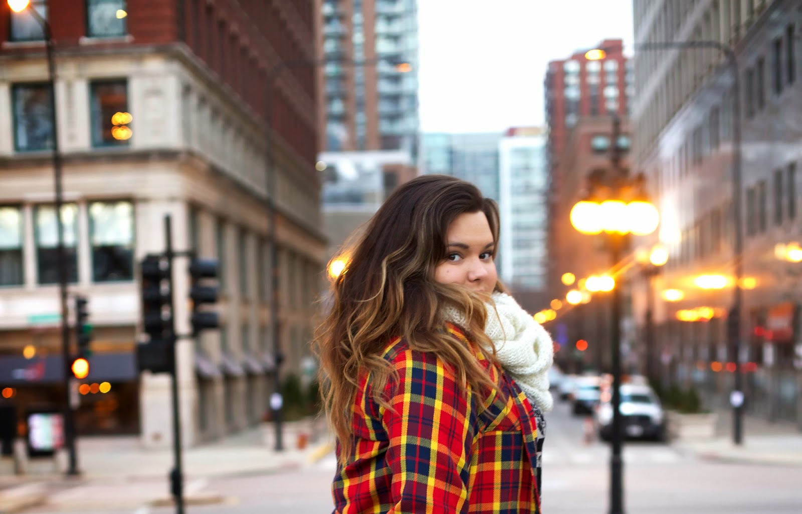 natalie off duty, Natalie Craig, lazy fashion, simple fashion, plaid shirt, plaid button up, oversized, chicago, timberlands, american eagle jeans, natalie in the city, plus size fashion blogger, winter fashion, chicago street style, infinity scarf, thick girls, bbw, curvy women, embrace your curves, jeans for curvy girls,