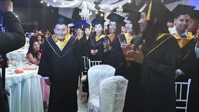 Abuelito de 89 años se graduó como técnico electrónico en IESTP Julio César Tello