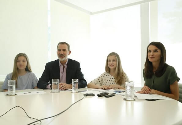 Queen Letizia wore a new dolman silk blouse by Mango. Crown Princess Leonor wore a polka-dot blouse by Massimo Dutti