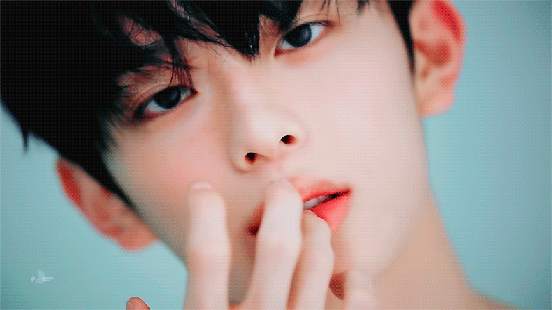 9971E6355F32C9A106.gif
