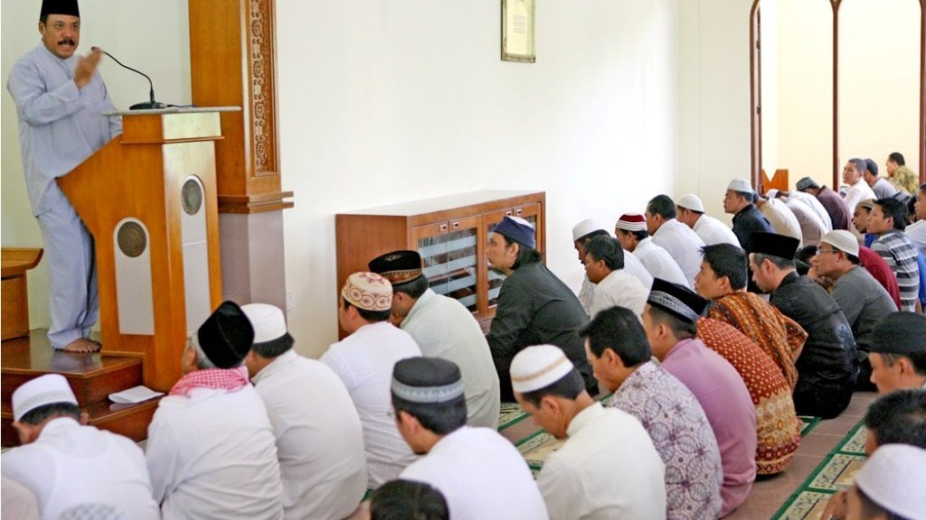Pidato Naskah Tentang Pentingnya Mencari Ilmu Teka Arab Dan Indonesia