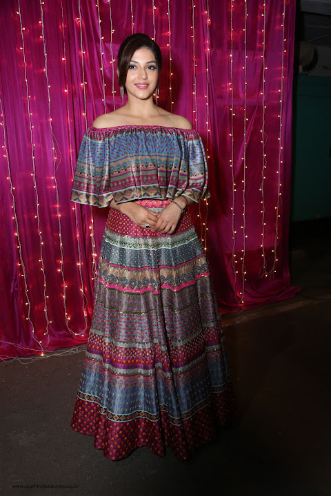 Mehrene Kaur Pirzada at Zee Telugu Apsara Awards 2017