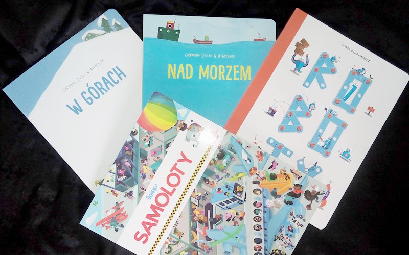 w górach, samoloty, nad morzem, roboty książki kartnowe babaryba