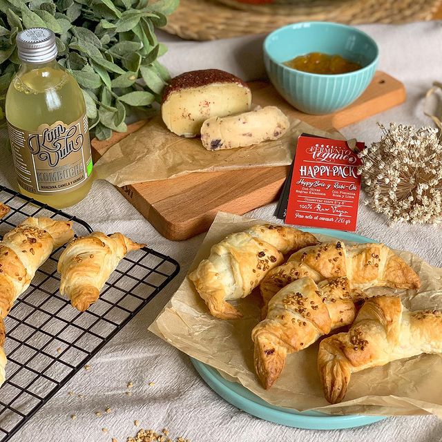 croissants queso vegano