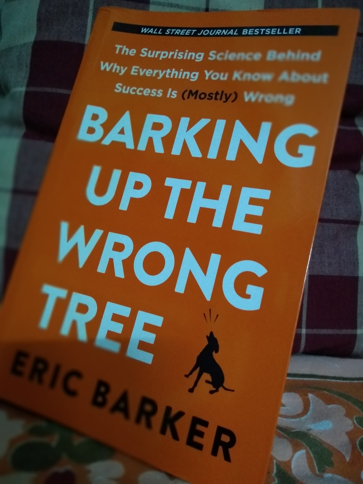 Barking Up The Wrong Tree Book Summary The literary world revealed: Barking up the wrong tree by Eric Barker