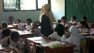 Guru PNS Sekolah Swasta haru ditarik