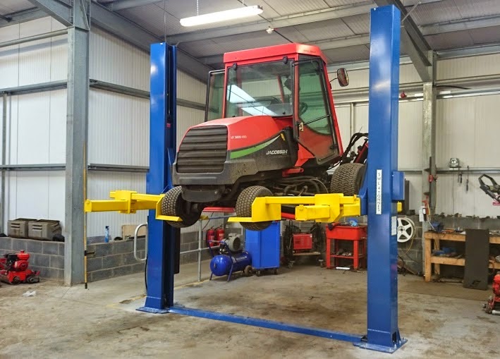 Murrayfield Golf Club Course Management Blog Two Post Turf Lift