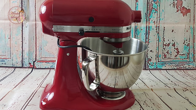 Unboxing and Review: KitchenAid Artisan Design Series 5 Qt Stand Mixer ...