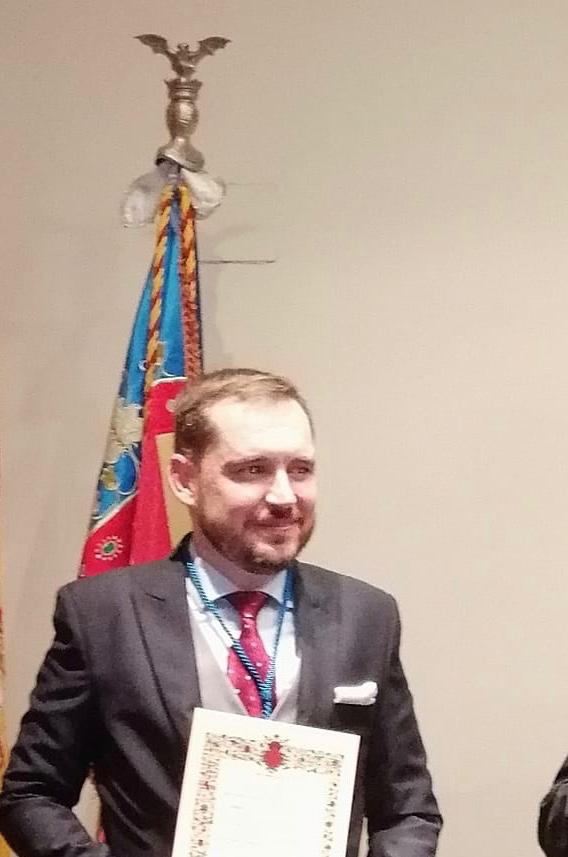 Mossen Òscar Rueda i Pitarque, Vice Lloctinent del Centenar, ingresa