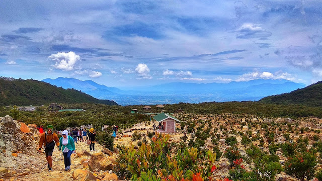 Taman Wisata Kawah Gunung Papandayan Garut Gunung Papandayan Garut