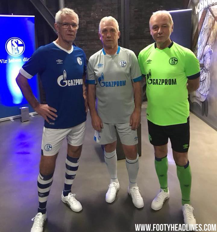 schalke away kit