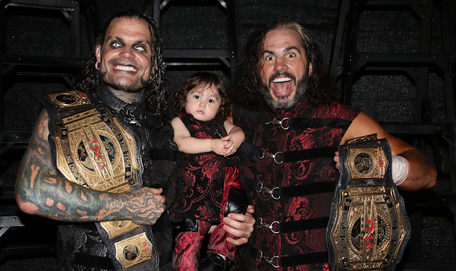 Les Hardys quittent la TNA - Page 2 Matt-Jeff-and-Maxel-Hardy