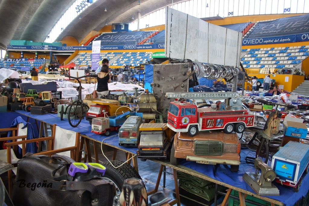 Fotoruedas FERIA DE CLÁSICOS CIUDAD DE OVIEDO 2013